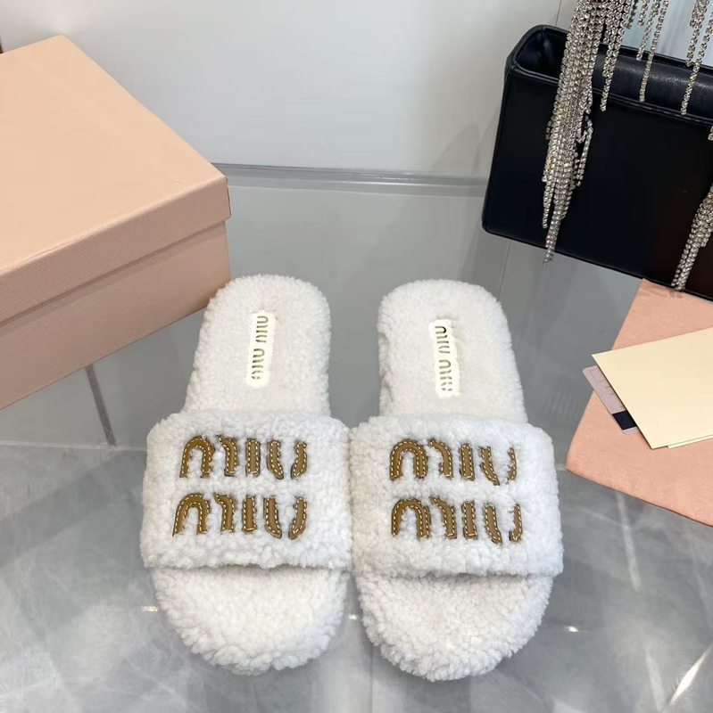 【MIUMIU】2026新色ウールスリッポンファースリッパレディース