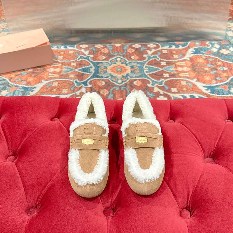 【MIUMIU】ウールローファードライビングシューズレディース
