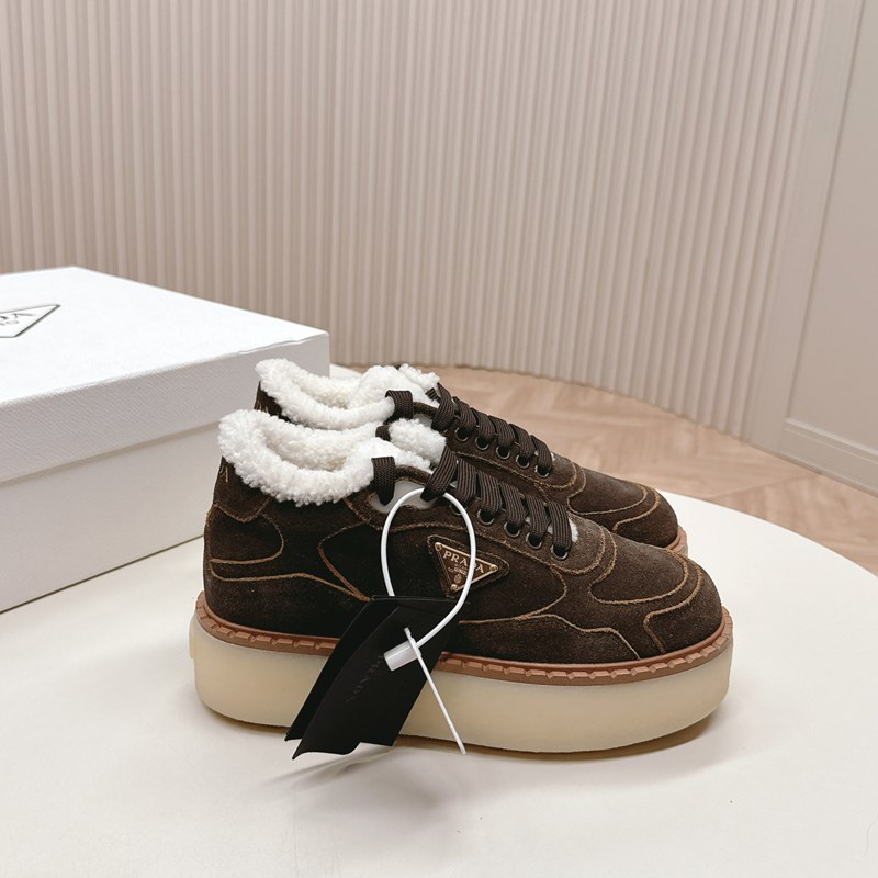 【PRADA】ウールブーツレディース