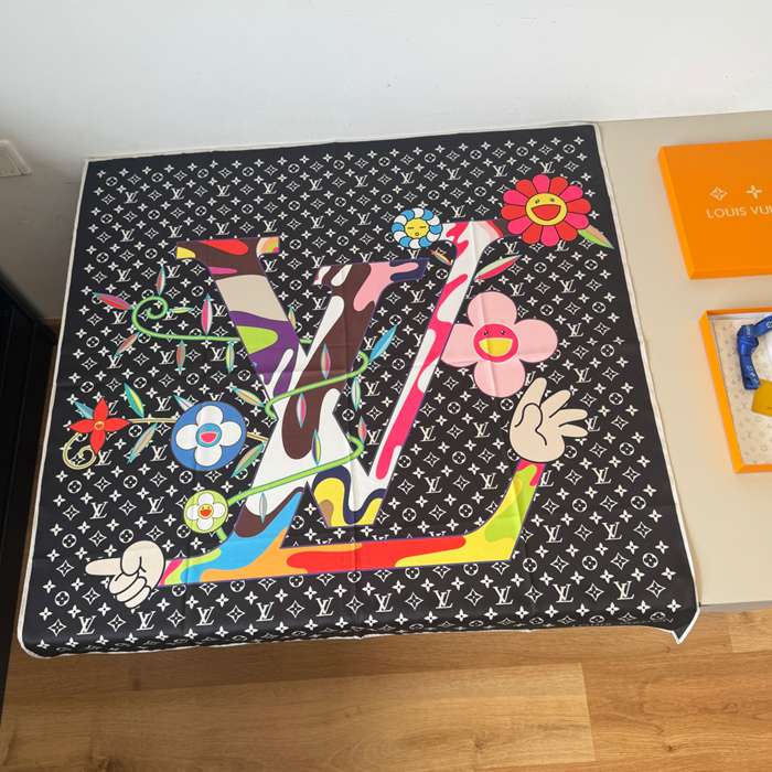 ルイ ヴィトン 新作村上隆コレクションスカーフ 90 x 90cm