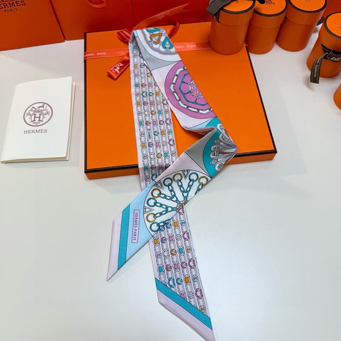 エルメス カレイドスコープツイリー小スカーフ 5x86.5cm