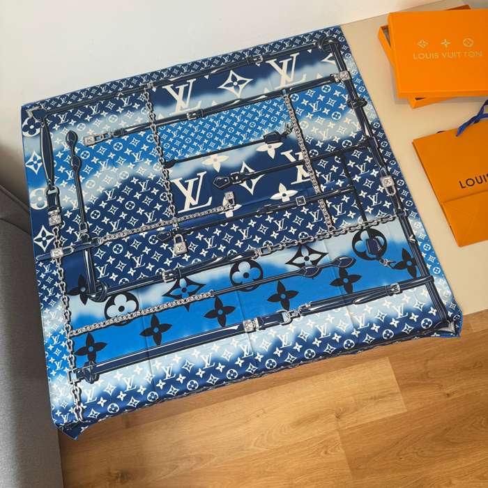 ルイ ヴィトン オリジナルスカーフ 90X90cm