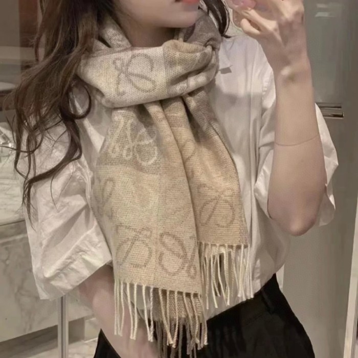 ロエベ スカーフ 40x180cm