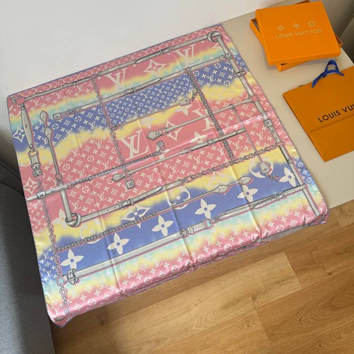 ルイ ヴィトン オリジナルスカーフ 90X90cm