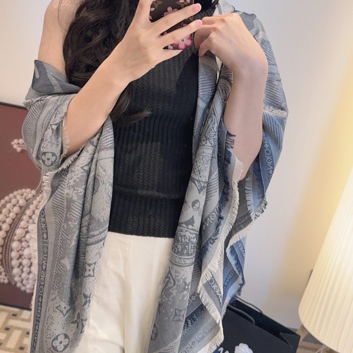 ルイ ヴィトン 100％ウールストール 140 x140cm