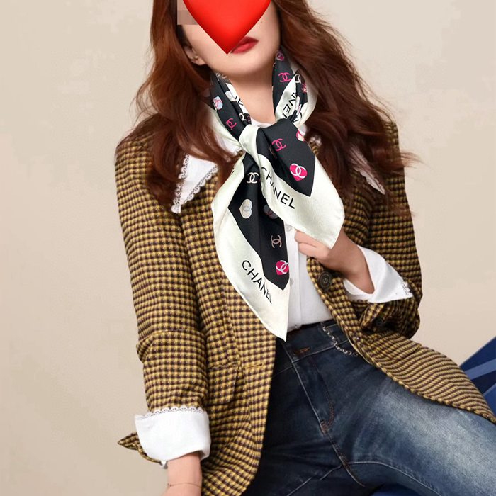 シャネル 新作 蝶々モチーフ。春夏新作 90x90