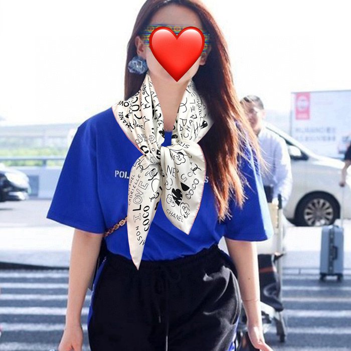 シャネル ラブモチーフスカーフ 90x90