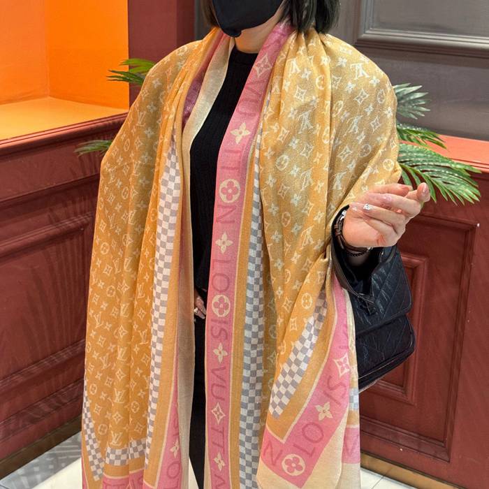 ルイ ヴィトン 銀糸カシミヤスカーフ 110x200cm