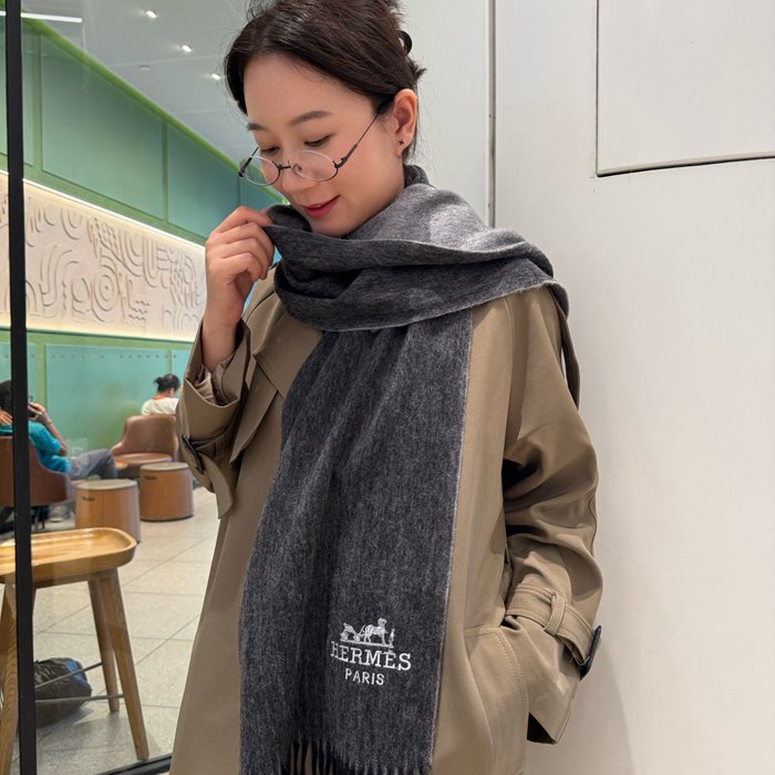 エルメス 100％ウールスカーフ 35x180cm