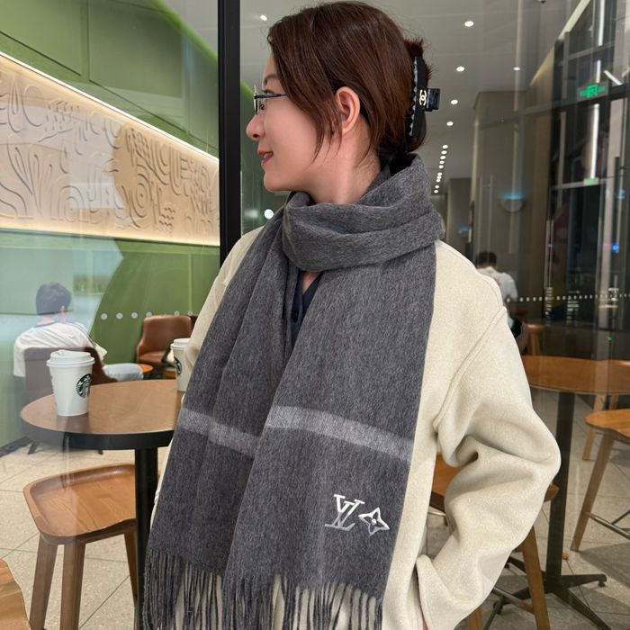 ルイ ヴィトン グラデーションロゴカシミヤスカーフ 35x180