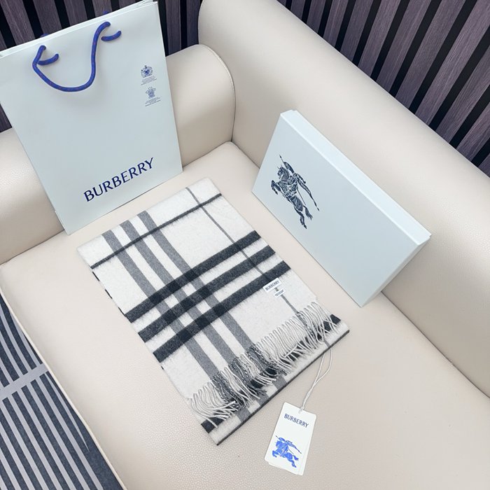 バーバリー クラシックチェック金糸カシミヤスカーフ 168x30cm