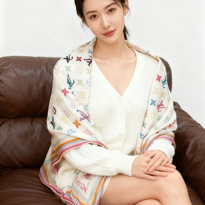 ルイ ヴィトン LV×TM140ストール 135 x 135cm