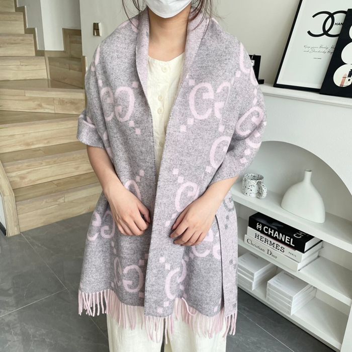 グッチ 2025新作。両面カシミヤ 35x190cm