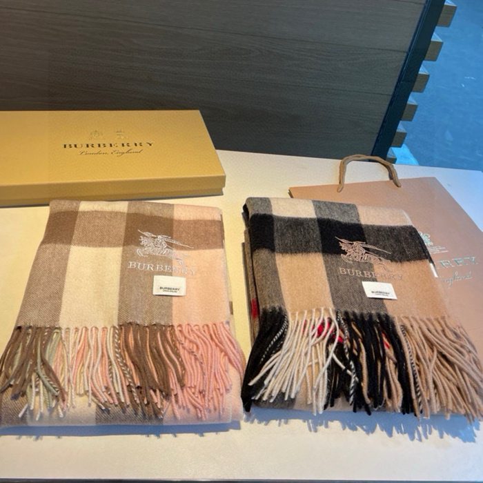 バーバリー クラシックチェックスカーフ 70x200cm