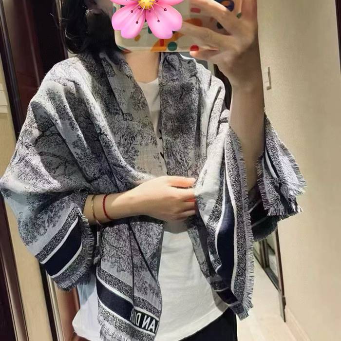 ディオール アニマルジャングルプリントスカーフ 140x140方巾