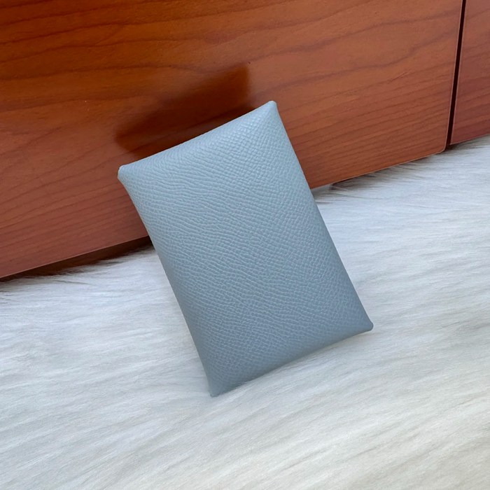 HERMES カルヴィ デュオ 二層カードケース エプソム リネンブルー シルバー金具 サイズ: