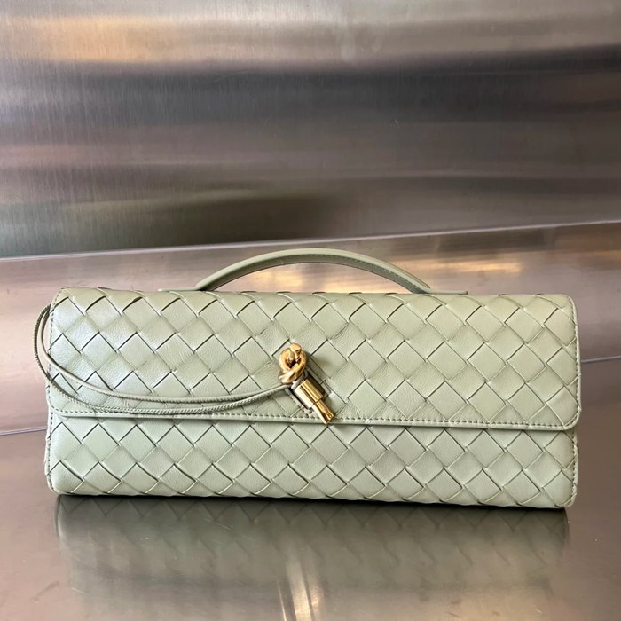 BOTTEGA VENETA BV 741511 クラッチバッグ 編み羊革 31x13cm サイズ:31x13cm