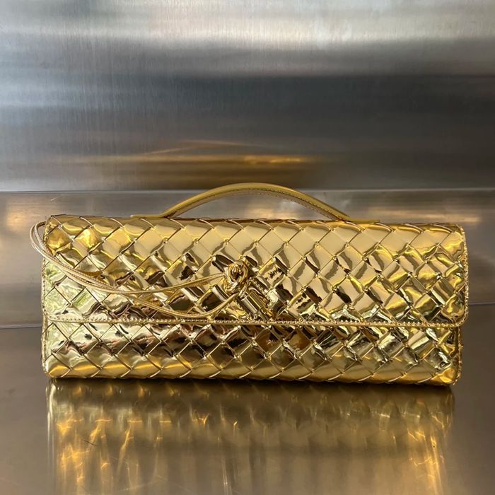 BOTTEGA VENETA BV 741511 クラッチバッグ 編み羊革 31x13cm サイズ:31x13cm