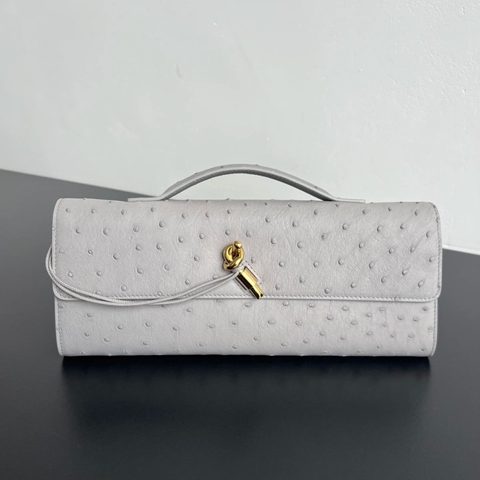 BOTTEGA VENETA BV 805241 アンディアーモ クラッチバッグ ダチョウ革 31x13cm サイズ:31x13cm