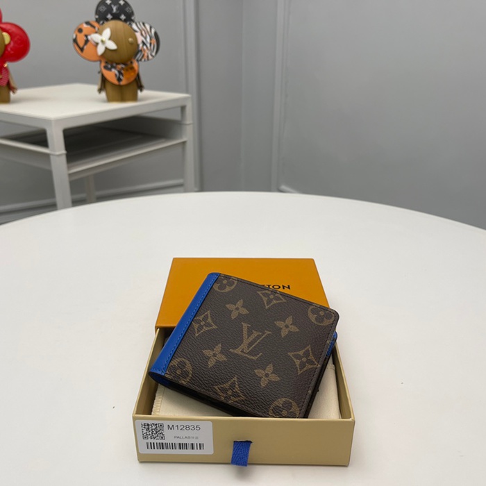 LOUIS VUITTON M12835 マルチプル短財布 モノグラムマッカーサー ブルー サイズ:11.5x9x1.5cm