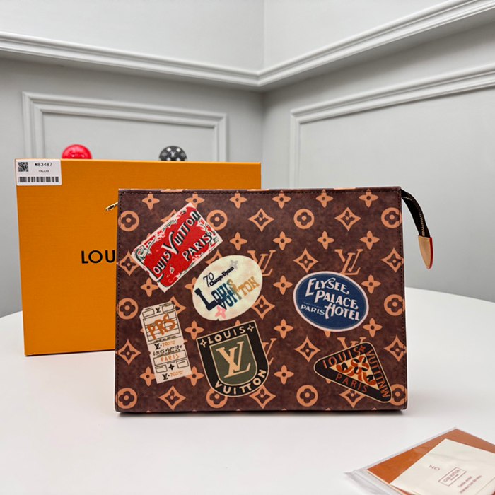 LOUIS VUITTON M83487 トイレットポーチ モノグラム サイズ:20x25x5.5cm