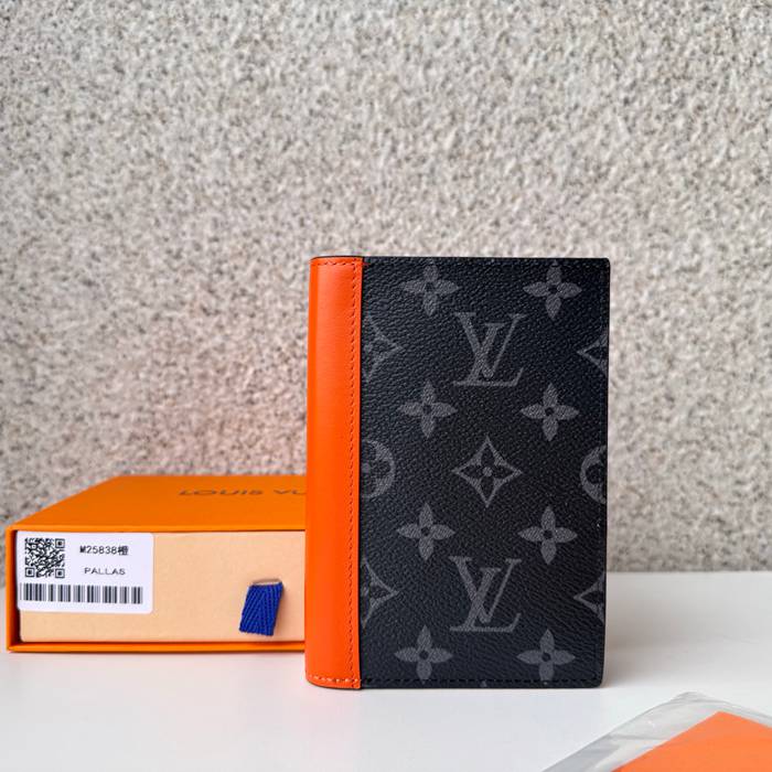 LOUIS VUITTON M25838 パスポートケース モノグラムエクリプス×オレンジ サイズ:10x14x2.5cm
