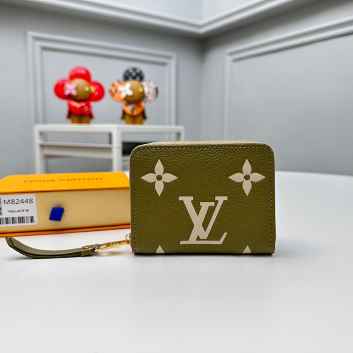 LOUIS VUITTON M82448 ジッピーコインケース モノグラムアンプラント グリーン サイズ:11x8.5cm