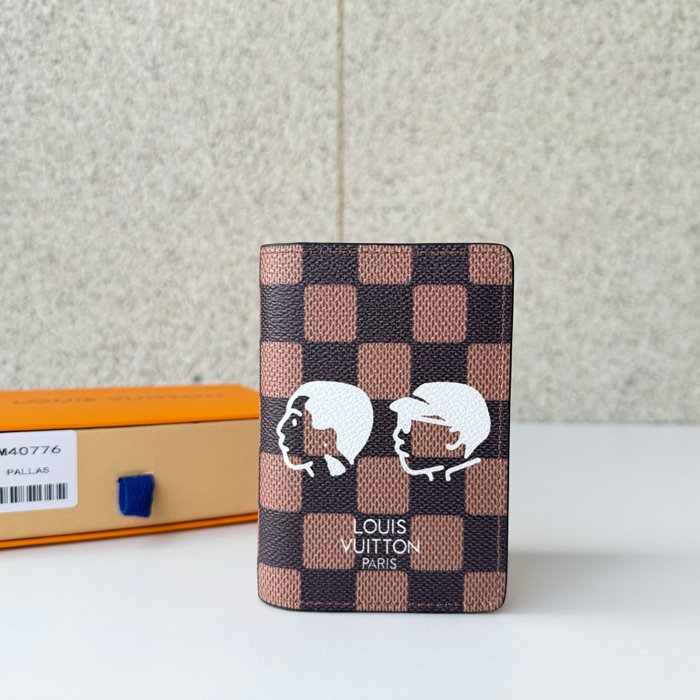 LOUIS VUITTON N40776 カードケース ダミエアズール ファレルウィリアムズ サイズ:7.5x1x11.1cm