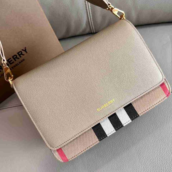 BURBERRY 025158 カーフスキン チェック 斜め掛けバッグ クラシックチェック 24x17cm サイズ:24x17cm