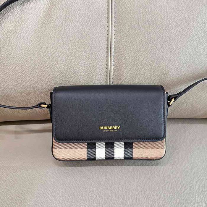 BURBERRY 0281 カーフスキン チェック 斜め掛けバッグ クラシックチェック 20x13cm サイズ:20x13cm