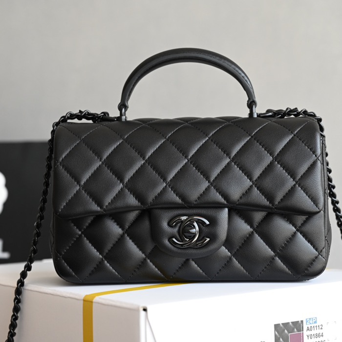 CHANEL ラムレザー ホワイト×ゴールド ハンドバッグ 20×12×6cm サイズ:20×12×6cm