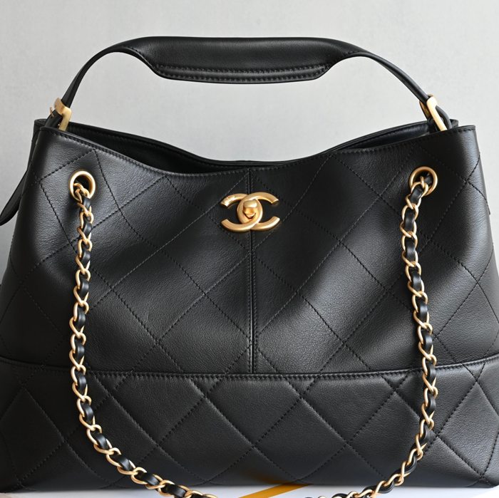 CHANEL カーフレザー ブラック×ホワイト×ゴールド トートバッグ ヴィンテージ 大容量 36×24×14cm サイズ:36×24×14cm
