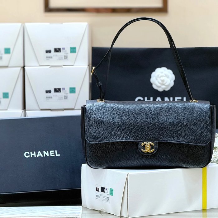 CHANEL AS6231 カーフレザー 荔枝紋 レッド ショルダーバッグ 有名人同款 ファッショナブル 32×19.5×10cm サイズ:32×19.5×10cm