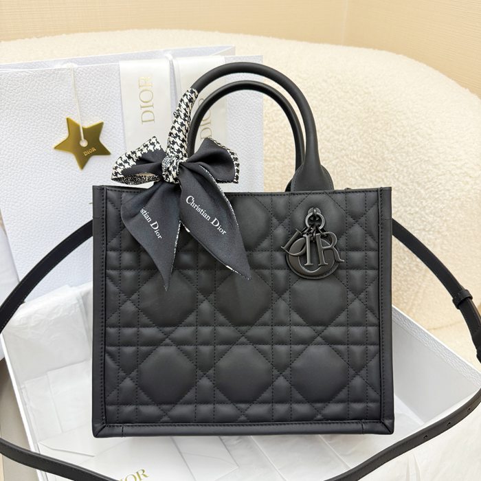 DIOR 8004 カーフレザー、レザー グレンチェック、レター ブラック、ゴールド、ベージュ ショルダーバッグ、ハンドバッグ、ハンドバッグ 小 クラシック サイズ:26.5x21x14cm