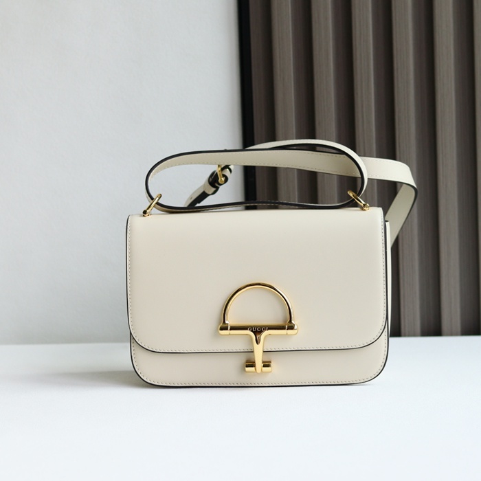 GUCCI 846705 レザー ホワイト、ゴールド ショルダーバッグ 馬銜、クラシック 22cm サイズ:22.5x14x8cm