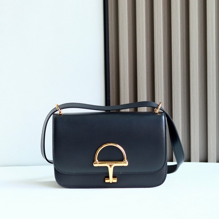 GUCCI 846705 レザー ゴールド ショルダーバッグ 馬銜、クラシック 22cm サイズ:22.5x14x8cm
