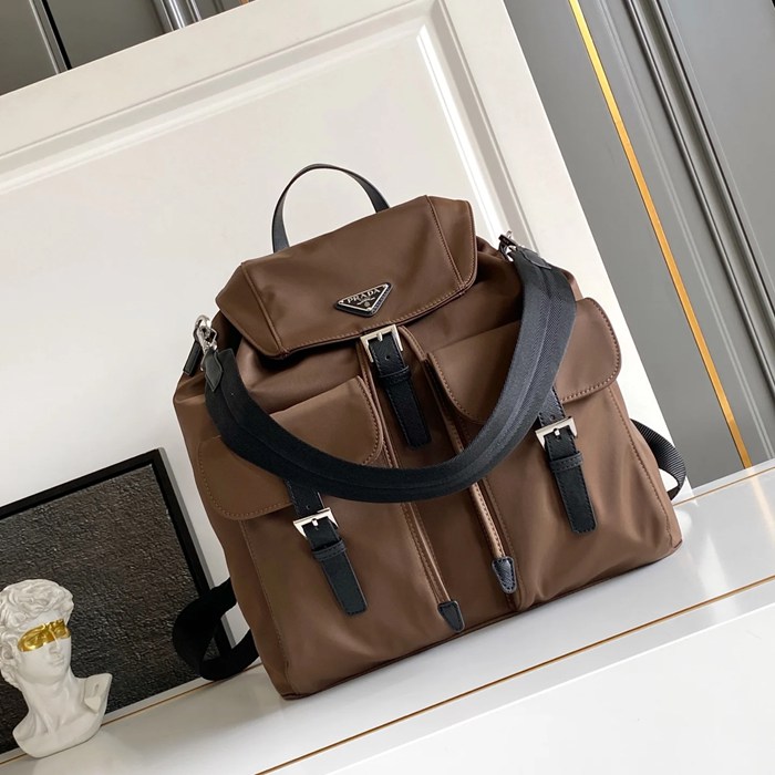 PRADA 2VZ110 ナイロン ゴールド ショルダーバッグ、リュックサック ナイロン、クラシック 39x34x15cm サイズ:39x34x15cm