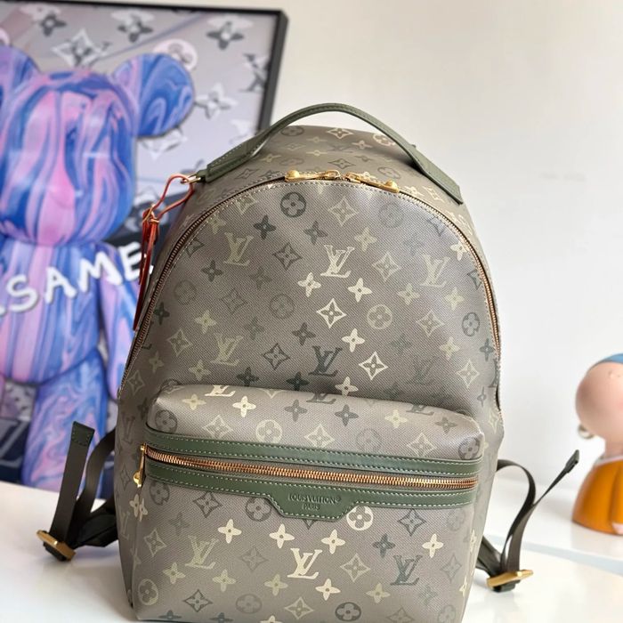 Louis Vuitton ディスカバリー PM リュック カモフラージュ カラフル M29769 サイズ:40x30x20cm