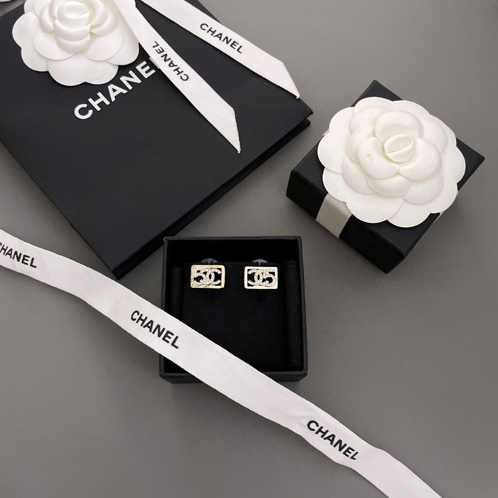 シャネル スタイル ピアス フレーム