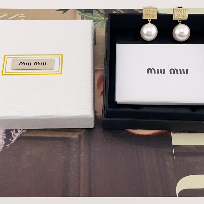 ミュウミュウ スタイル ピアス ゴールド