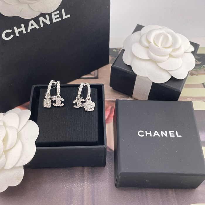 シャネル スタイル ピアス アシンメトリー