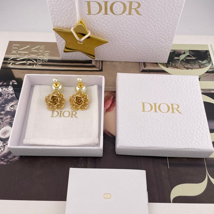 ディオール スタイル ピアス フラワー