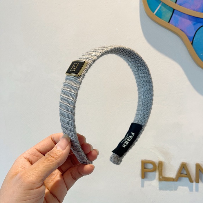 フェンディ スタイル ヘアバンド ニット