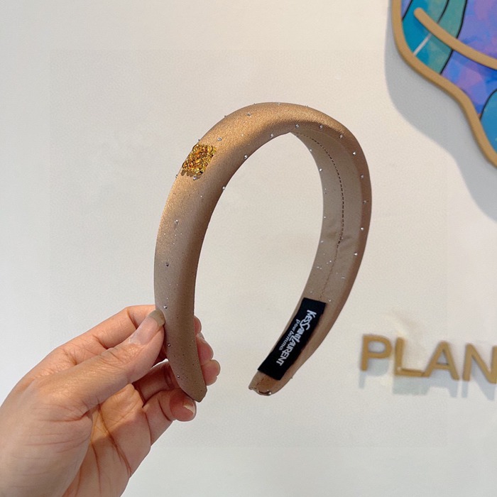 ロエベ スタイル ヘアバンド