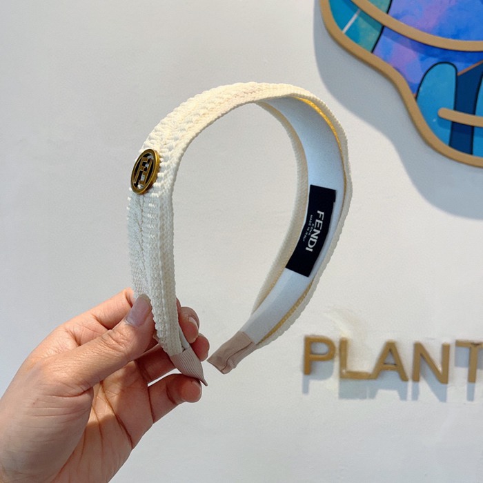 フェンディ スタイル ヘアバンド ニット