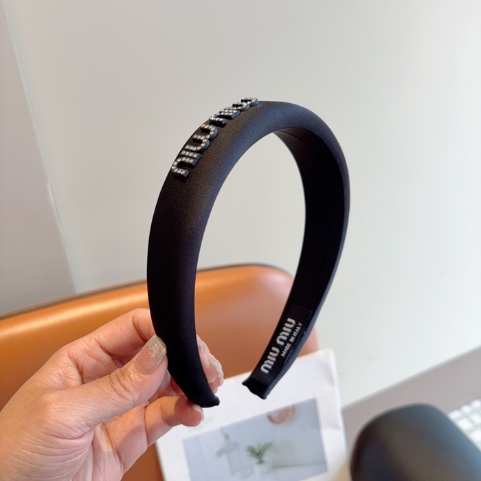 ミュウミュウ スタイル ヘアバンド サテン