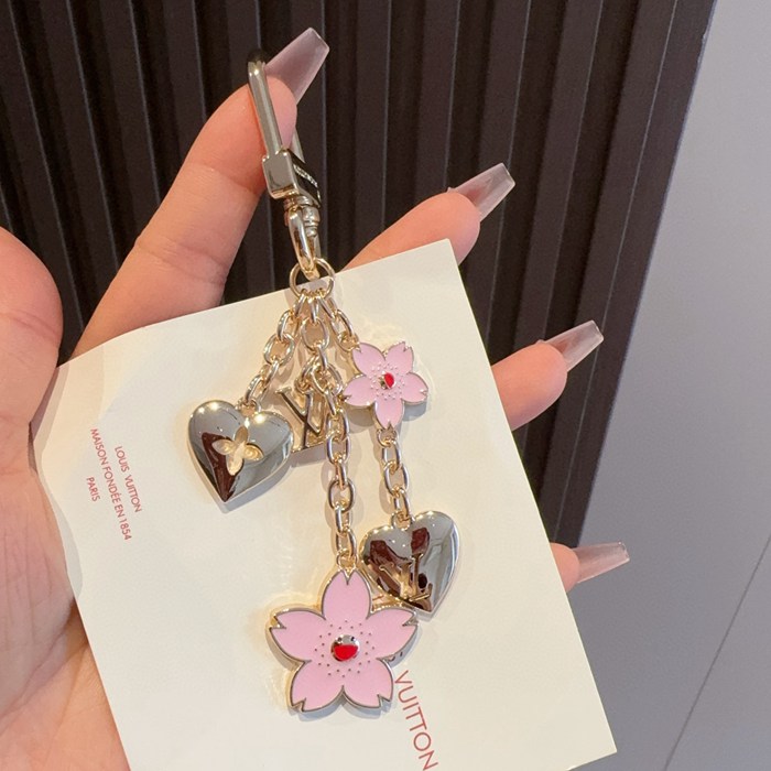 ルイ ヴィトン スタイル キーリング 村上隆 コラボ サクラ チャーム