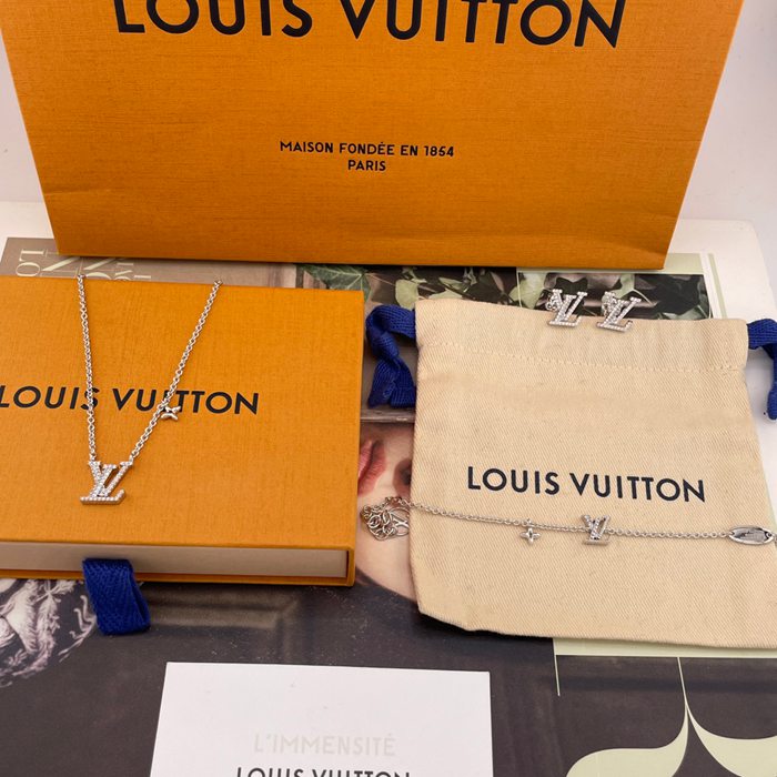 ネックレス L グリーン滿鑽ネックレス（ピアス ブレスレット展開）— シルバーカラー、シンプルでエレガント、ヴィンテージライクな