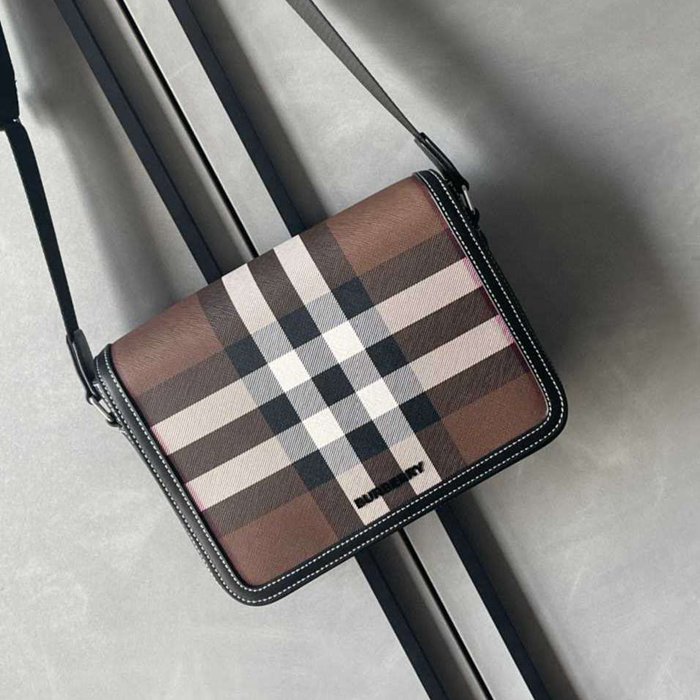 BURBERRY メッセンジャーバッグ チェック レザー メンズ 25.5×21.5×6.5cm