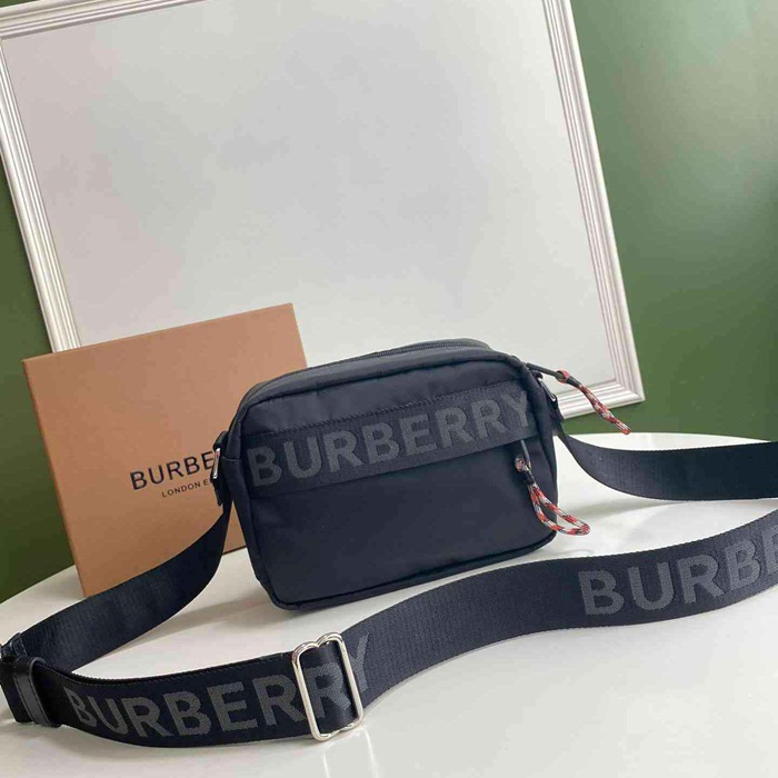 BURBERRY ショルダーバッグ ナイロン レザー メンズ 22×16.5×11cm